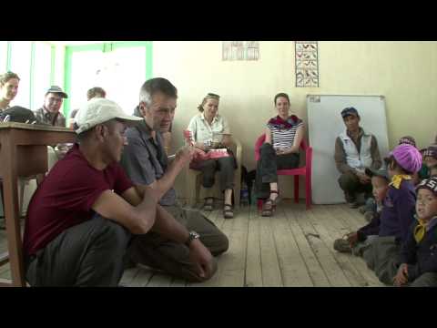 Entwicklungshilfe in Zanskar: Zahnbehandlung im Himalaja