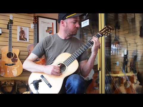 Acoustic Music Works - Collings Parlor 2HT, Traditional, Rosewood, Sitka