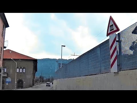Passaggio a livello Cengio (SV) Via Valbormida # railroad crossing # bahnübergang