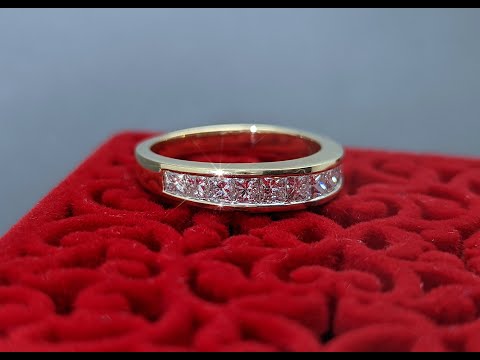 MJW Jewelry Display: 1.4Ct Channel Set Princess Cut Diamonds - 14K Solid White Gold Vintage