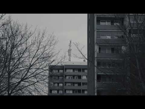 SEBASTIAN STAKSET - EN MAMMA SOM GRÅTER (Official Audio)