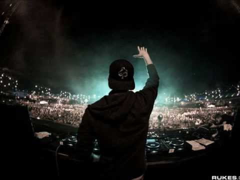 Hard Rock Sofa - Just Can't Stay Away (Marco V Remix)