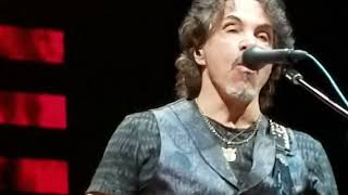 Hall &amp; Oates (Live) She&#39;s a Maneater / Orlando FL.