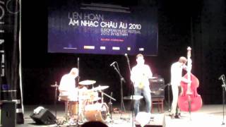 Yuri Honing / Ruben Samama / Joost Lijbaart live in Vietnam