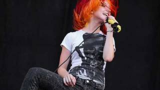 Circles - Paramore (with Lyrics)