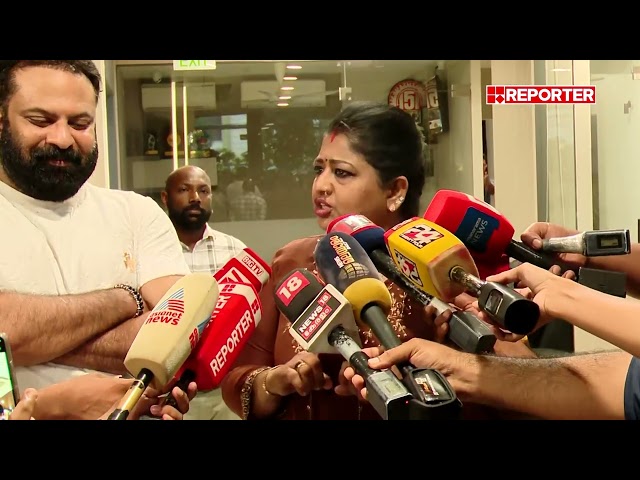 'അന്‍സിബയെ ജിഹാദി എന്ന് വിളിച്ചിട്ടില്ല, ഞാന്‍ മിമിക്രിക്കാരനാണ് എനിക്ക് ജാതിയും മതവുമില്ല' SDDEFAULT Thumbnail