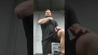 [問卦] 肋骨附近肌肉痛到睡不著