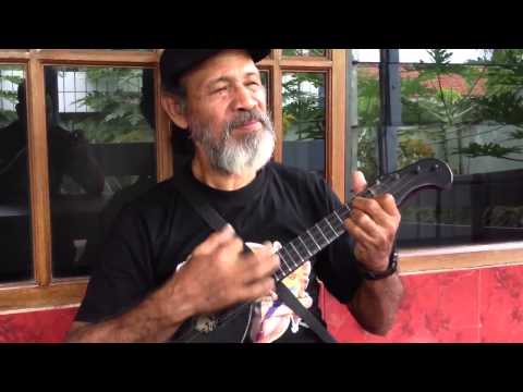 Jangan Lupa Nona Kebaya (Elli Kissya)