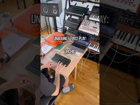 Unboxing & jamming the Orchid by Telepathic Instruments – sound test & first impressions! #musicgear
