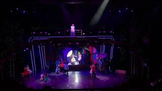 It’s raining on prom night - Grease - Harmony of the Seas