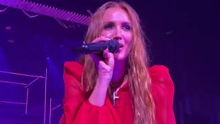 Ashlee Simpson “Beautifully Broken” @ Voltaire Las Vegas - 09/20/25