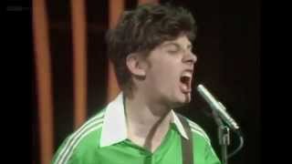 Stiff Little Fingers: Nobody&#39;s heroes