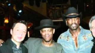 Eric Bibb - Lonesome Valley.wmv