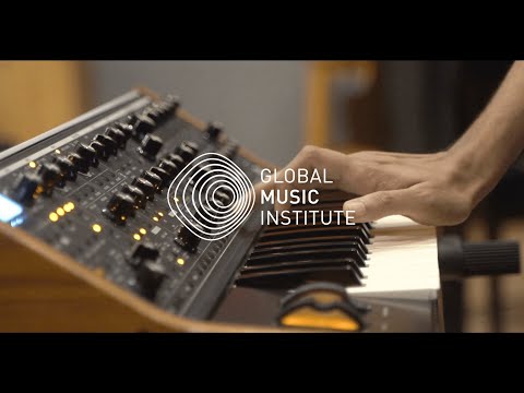 Jay Pei - Performing Electronic Music Live