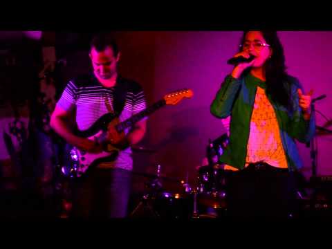 Pollyanna Amaral - Quebrantado - Ao Vivo no Manhattan Café em Recife/PE