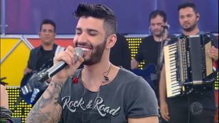 Gusttavo Lima canta sucesso e anima a plateia do Legendários