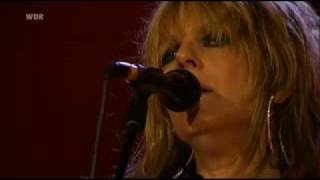 Lucinda Williams - Still I Long For Your Kiss (Live)