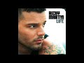 Ricky Martin   Déjate Llevar It's Alright en español. (C) 2005 Sony Music Entertainment.