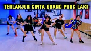 Download lagu TERLANJUR CINTA ORANG PUNG LAKI | TIKTOK VIRAL | CHOREO ZIN CHICIE mp3 Download lagu TERLANJUR CINTA ORANG PUNG LAKI | TIKTOK VIRAL | CHOREO ZIN CHICIE mp3