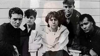 Simple Minds Pleasantly Disturbed Live Glasgow (1987)