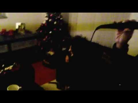 A cantar a minha mulher é uma excelente cozinheira.....rsrsrs