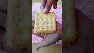 Malkist Biscuits Review|Malkist Cheese Flavoured Biscuits Review #shorts #ytshorts #review #unboxing