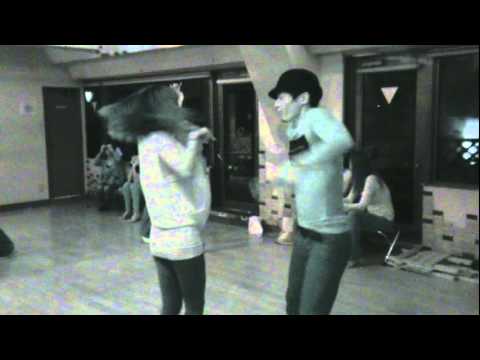 ArTom & Rumi  salsa free dance in tokyo