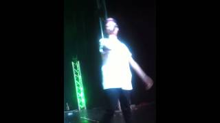 MK1 (Gypsy Woman - La Da Dee La Da Da) / Tinie Tempah - Pass Out Cover : Brean Sands Pontins