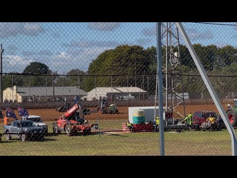 Compact Speedcars Duane Cordina Rollover Speedweek Round 1 Southern 500 Speedway Portland 29/12/2024