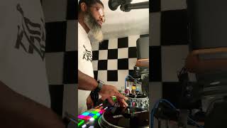 CHRIS BROWN- STRIP VS SOULJA BOY - DONK(DJ WOO REMIX)