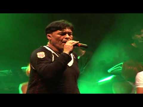 Banda Grafith 22 Anos - Break Your Heart | Taio Cruz