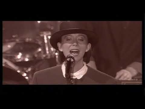 Anne Dorthe Michelsen - Før Eller Siden (Officiel Musikvideo)