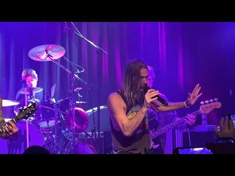 NHC (Navarro, Hawkins, Chaney) Ziggy Stardust (David Bowie) at The Troubadour in 4K on 11/23/21