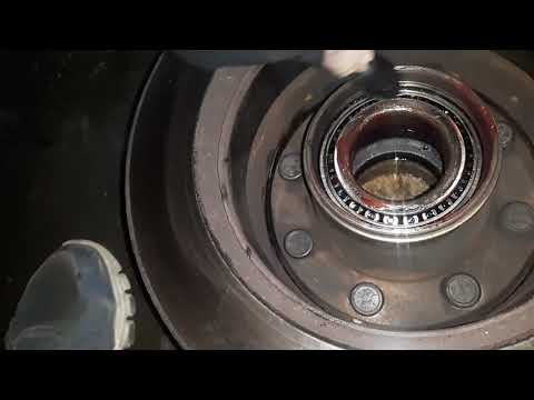 2001 Dodge Ram 2500 rear axle seal replacement
