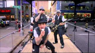 J-ax Sopra la media [song]