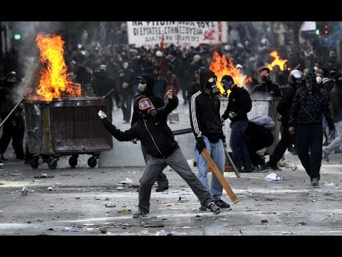 Dylan Dog Mensile N° 339 - Anarchia nel Regno Unito: Recensione