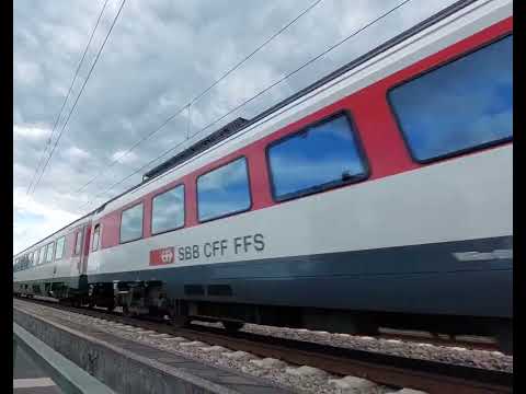 EC 9 nach Chur in Neulußheim. Mit 200 km/h. SFS Mannheim-Stuttgart. 28.05.2022.