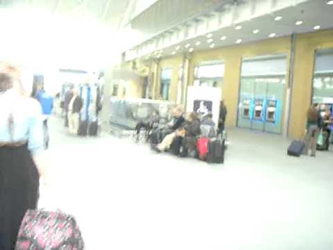 King's cross Harry Potter.AVI