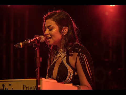 Flavia Bittencourt - De Volta Pro Aconchego (Dominguinhos/Nando Cordel) | Eletrobatuque (Ao Vivo)