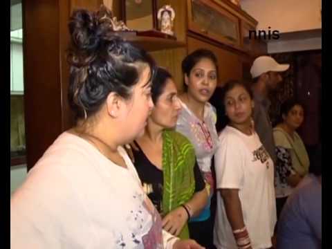 Big Boss Contestant Dolly Bindra Thrashed By Neighbours - Leaked Video