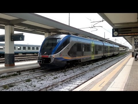 Partenza treno "Minuetto" da Paola (CS) diretto a Reggio Calabria C.le (RC)