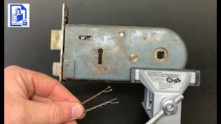 655. How to pick open an Old Victorian mortice single lever lock with hair grips clips / bobby pins