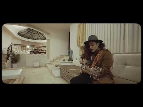 Esto es un lío - Isa (Video oficial)