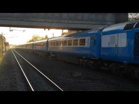 Fitzwilliam 3 December 2022 43055 + 43046 Blue Pullman