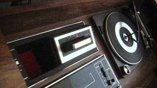 Vintage Magnavox Stereo Console - 8 Track Demo