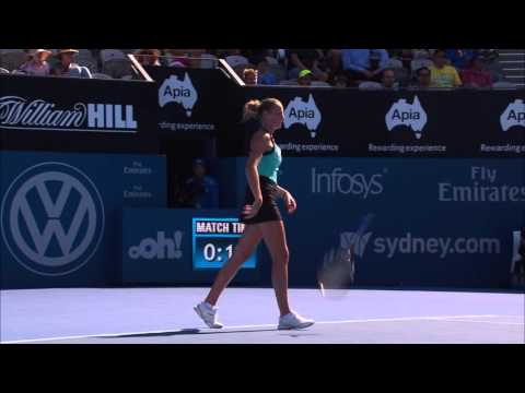 Pliskova smashes racquet after costly double fault (QF)