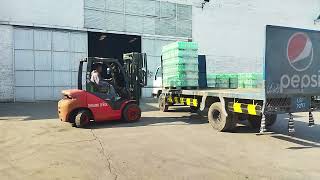 Unload 7up Pallets From Truck With Sit Down Forklift @ForkliftSkills