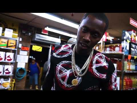 Ra Dollaz- As a trapper (shot by @mr_trueinliving