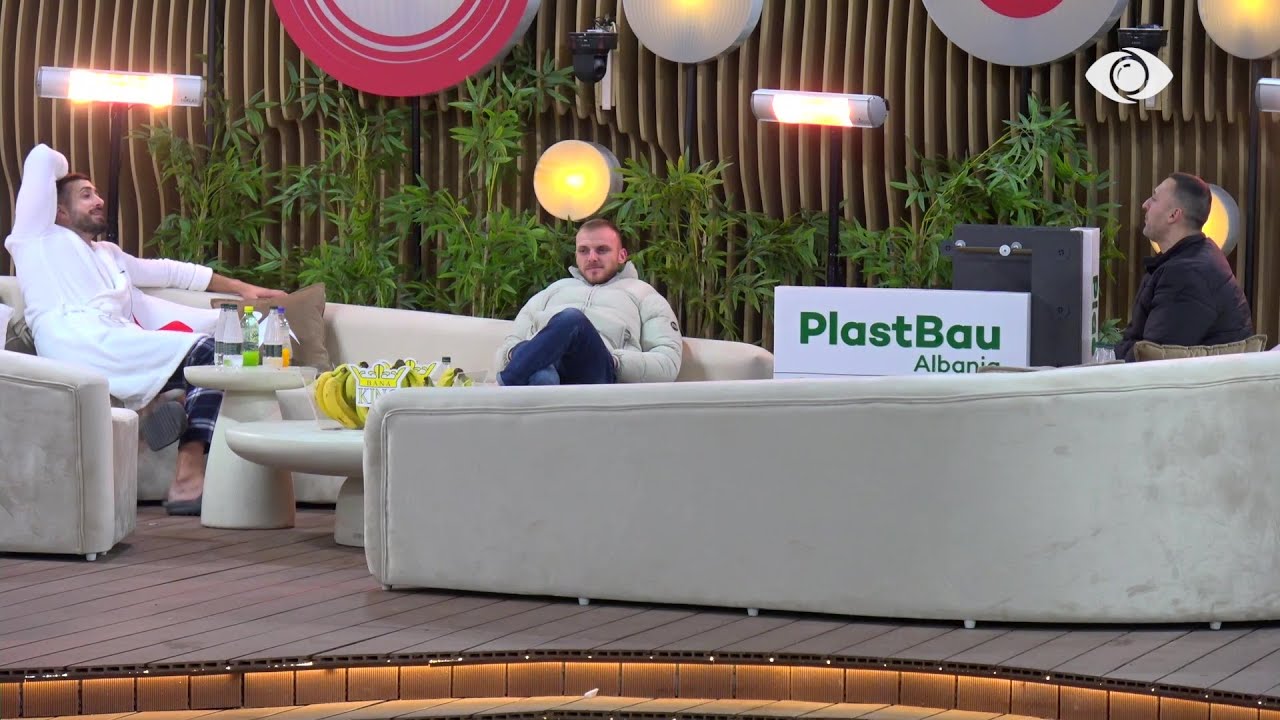 “Jeta është pasqyrë moj nuse, ta nxjerrë surratin...”/ Banorët vijojnë përgatitjet për shfaqjen