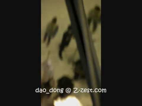 111202 Leeteuk & Donghae at Suvarnabhumi Airport [dao_dong @ Z-zest.com]